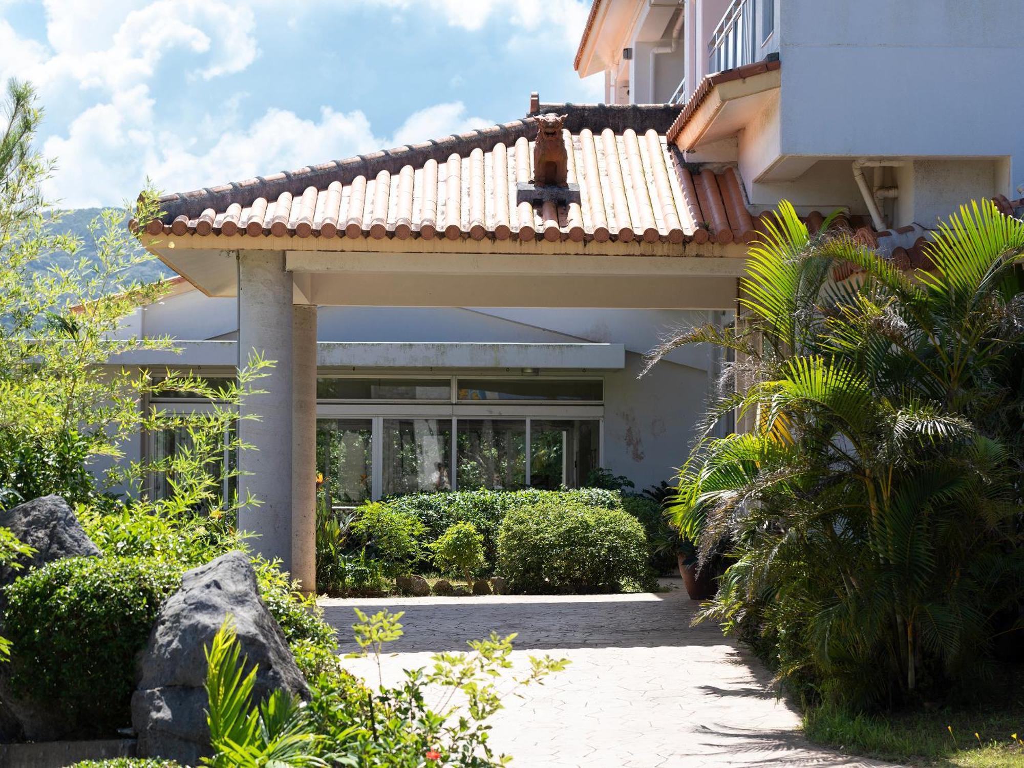 Hoshi No Terrace Motobu Yamazato Otel Dış mekan fotoğraf